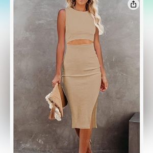Beige ribbed sweater dress with cut out and slit